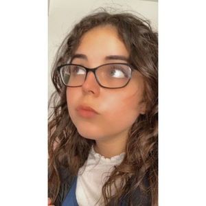 Meet your Posher, Lola